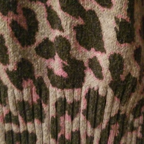 Cardigan - Picture 3 of 3